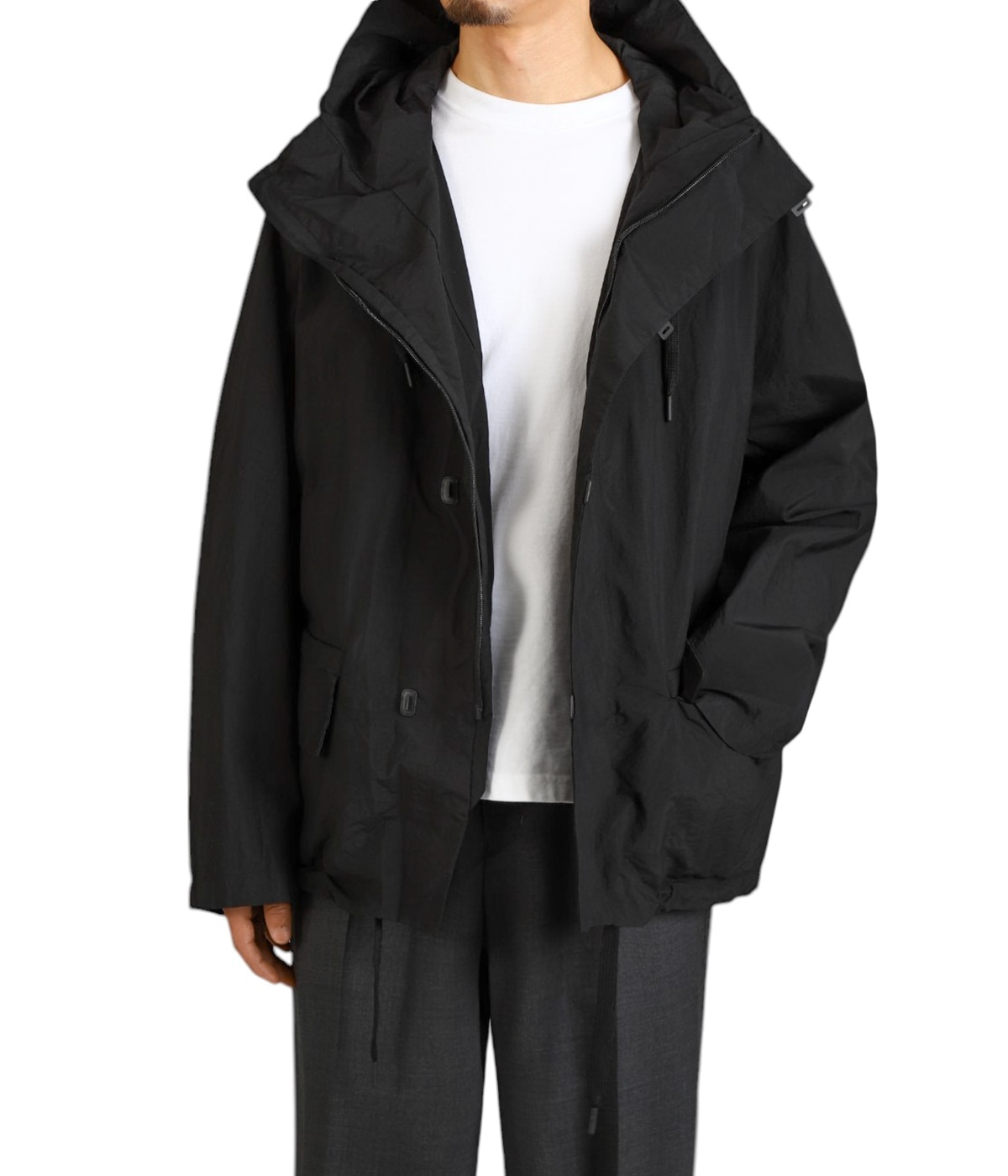 model（175cm / 60kg）B85 W75 H92 着用サイズ：3