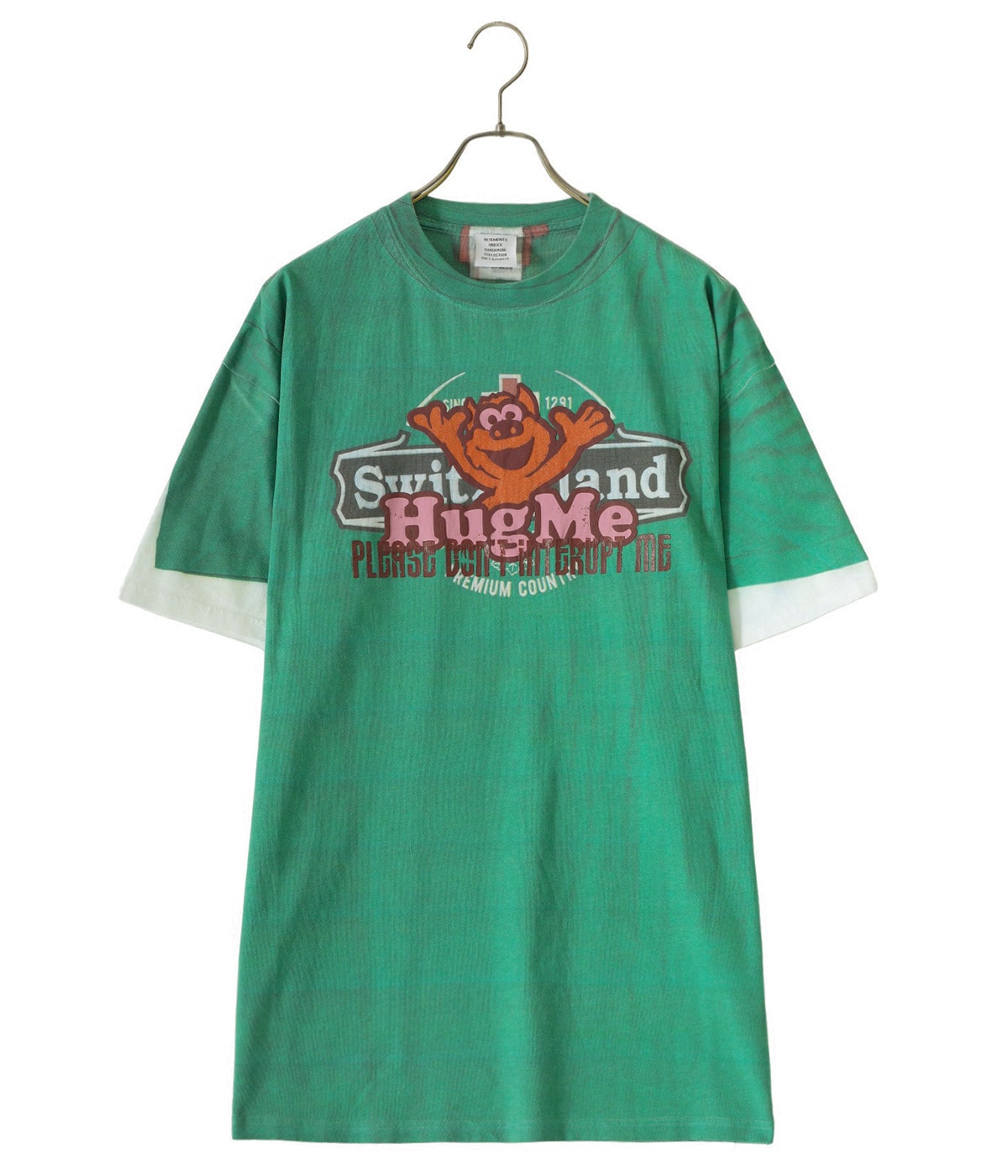 HUG ME T-SHIRT