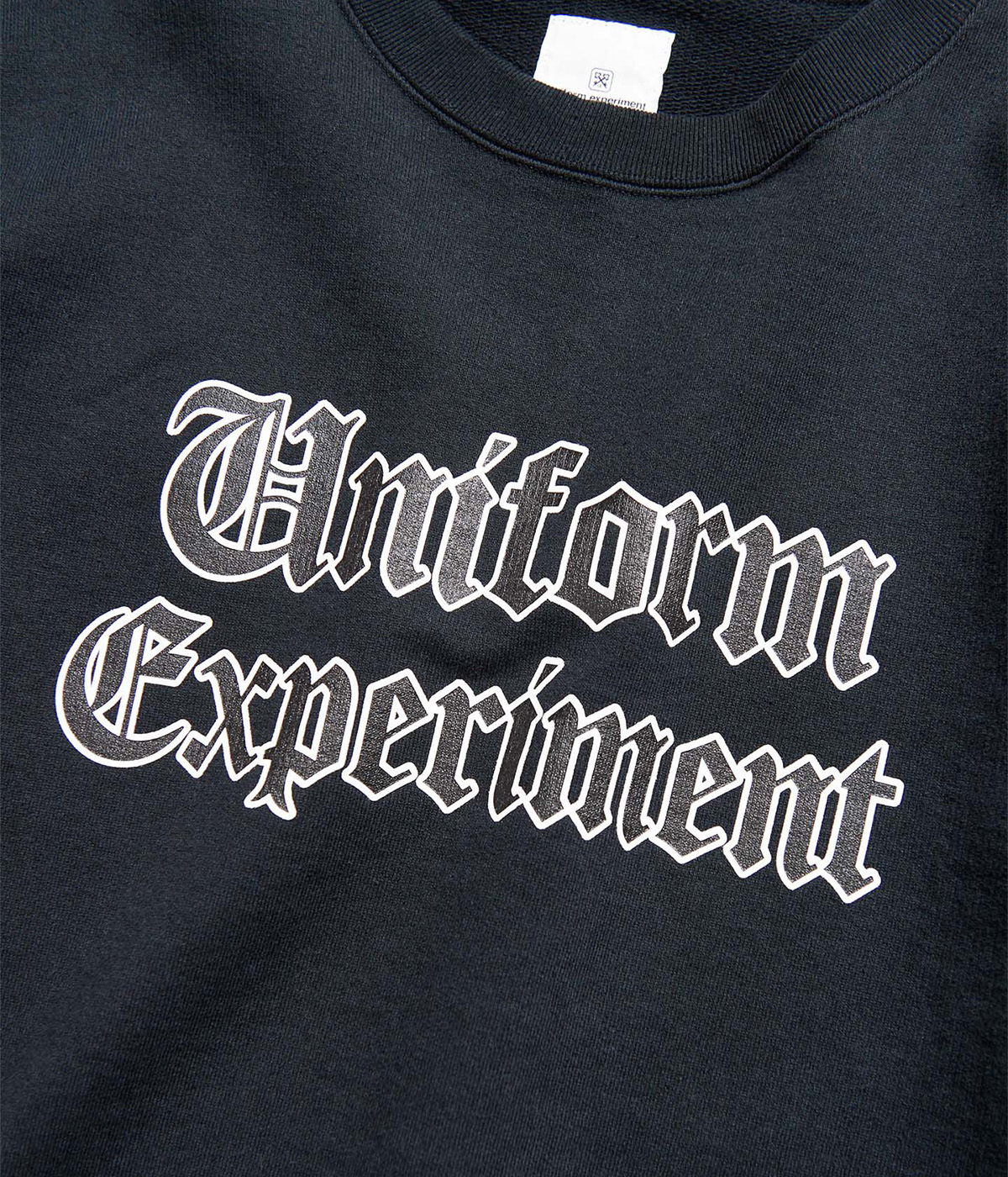 GOTHIC LOGO CREWNECK SWEAT | uniform experiment(ユニフォーム