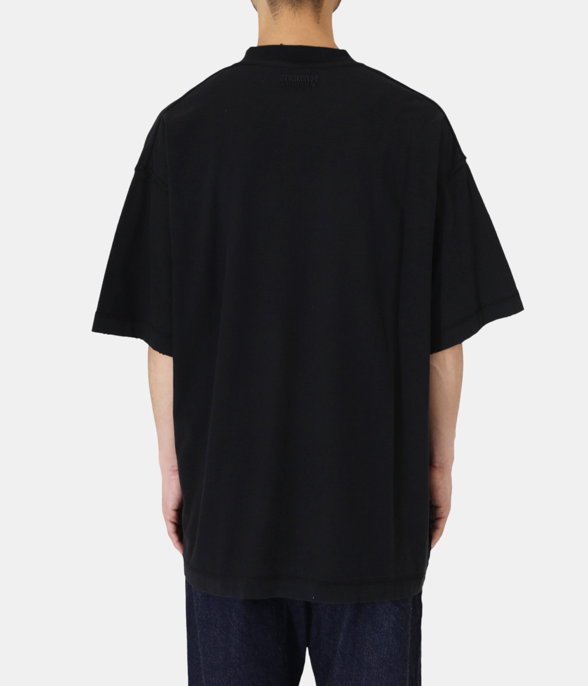 VETEMENTS♡ DESTROYED ジャーク Tシャツ DESTROYED JERK T-SHIRT | VETEMENTS(ヴェトモン) / トップス