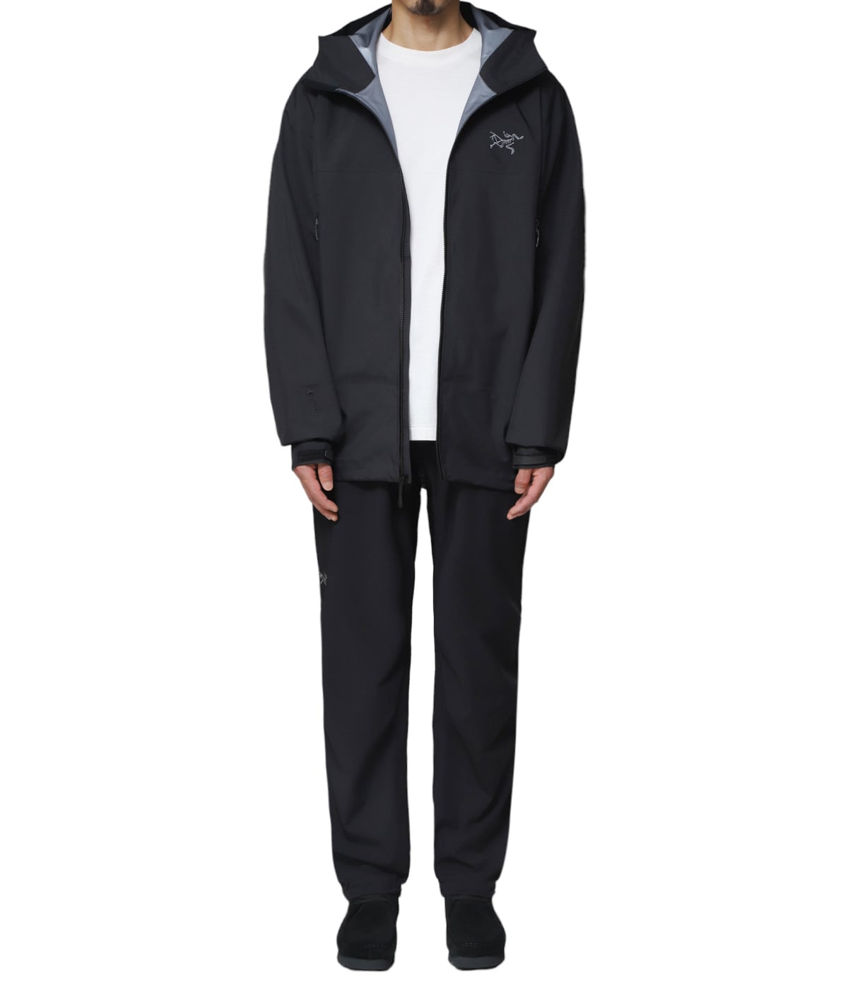 アークテリクス　スティンガービブ　ブラック　メンズＭ　ゴアテックス　ナイロン Beta Jacket Men's Color:Daybreak,Black,Black Sapphire,Forage