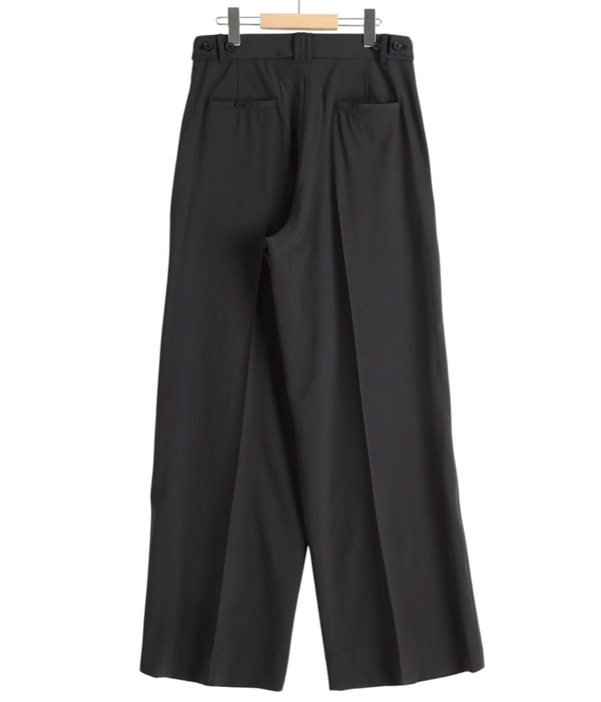 あ*3様 Tropical Two Pleats Trousers | クロスク あ*3様 Tropical Two Pleats Trousers | クロスク - メルカリ