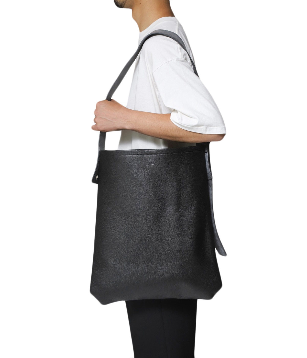 エンダースキーマ　one side belt bag ブラック　白ステッチ Hender Scheme (エンダースキーマ) one side belt bag petit