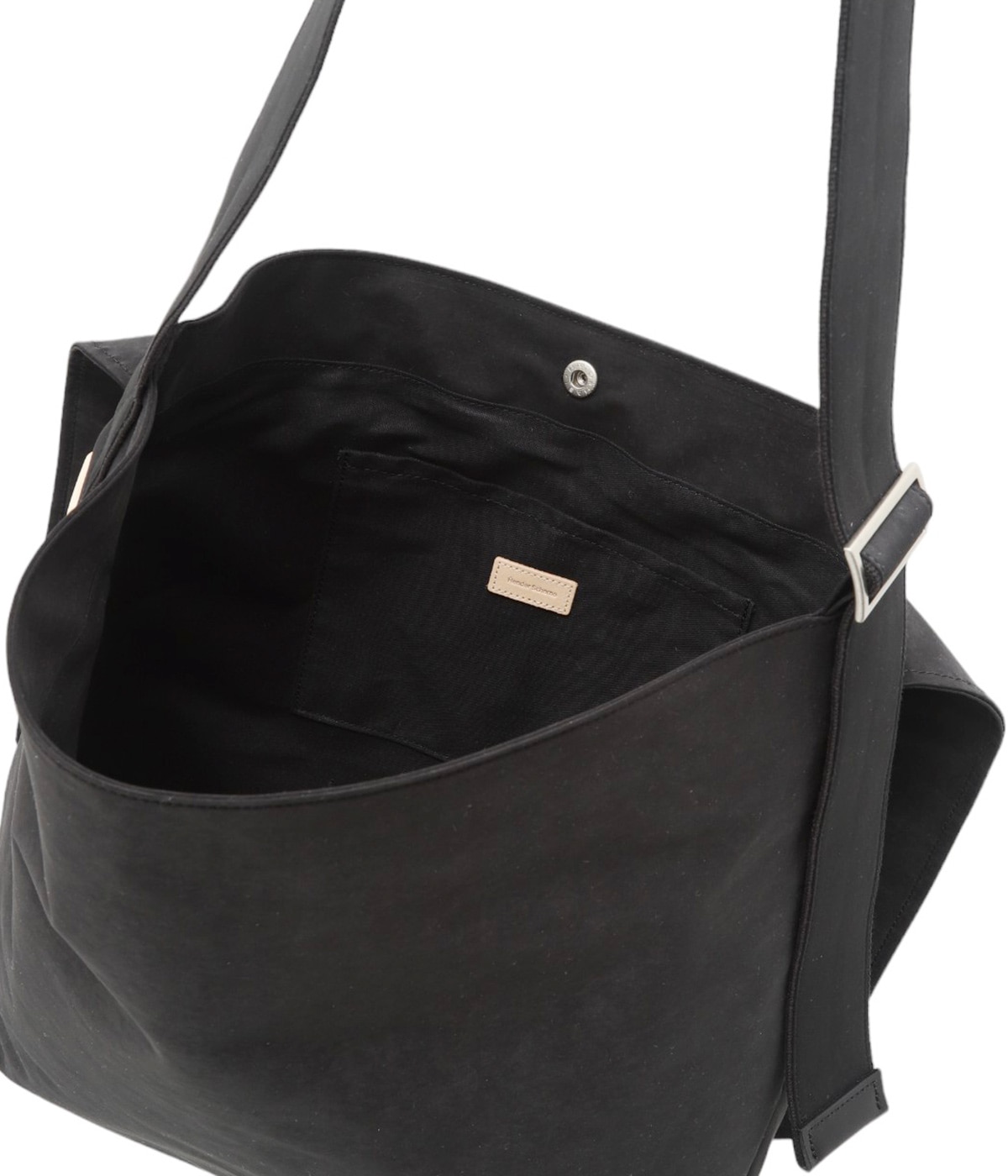 Hender Scheme flap shoulder Big/ブラック Hender Scheme (エンダースキーマ) flap shoulder big