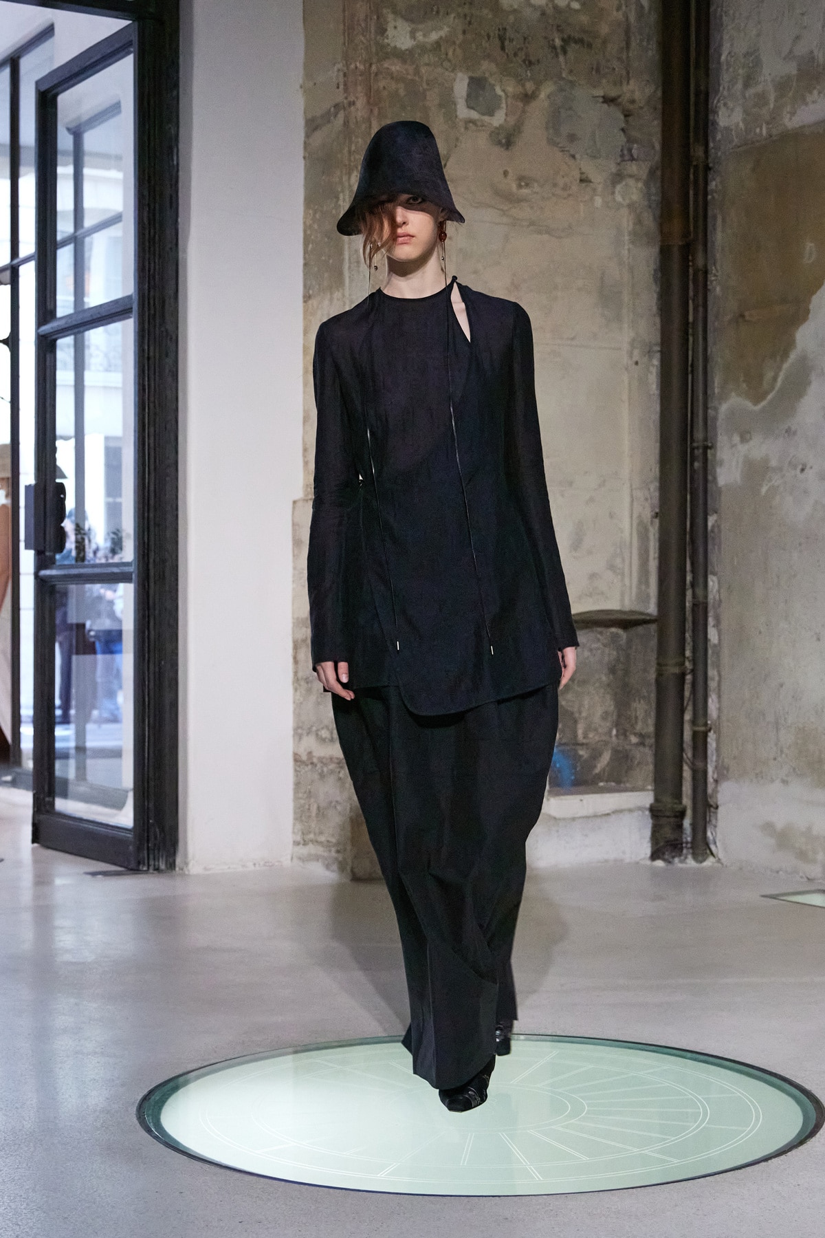 ◇ほぼ新品◇Mame Kurogouchiデザイントップス/ ブラック Random Ribbed Organic Cotton Long Sleeve Top - navy - Mame