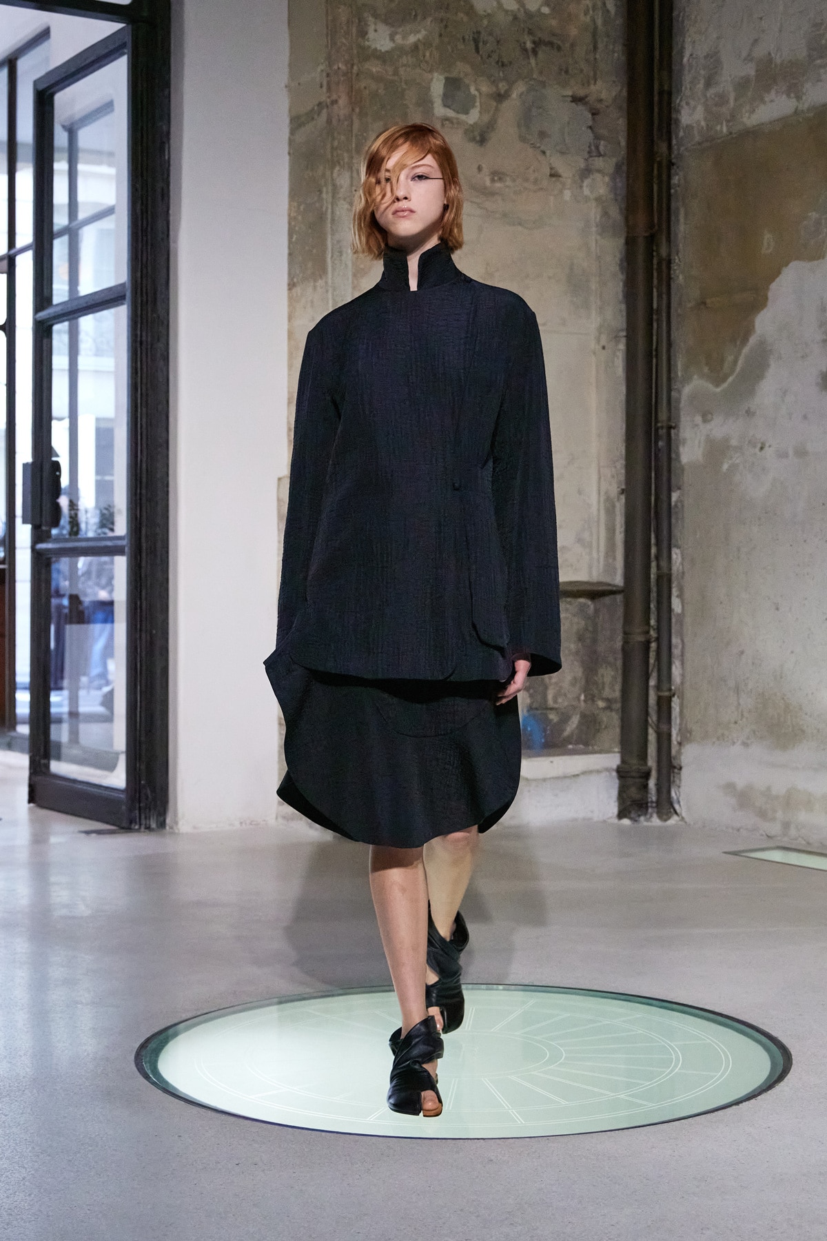 週末限定値下げ【7/13まで出品】mame 24SS リネンジャケット 黒 LOOK】Mame Kurogouchi｜2024 SPRING ＆ SUMMER COLLECTION